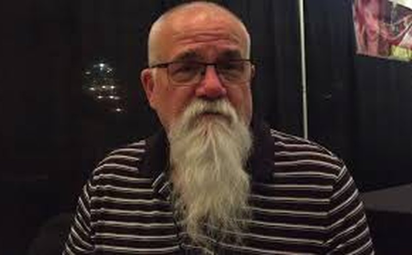 Bob Elmore, ator de O Massacre Da Serra Elétrica, morre aos 65 anos