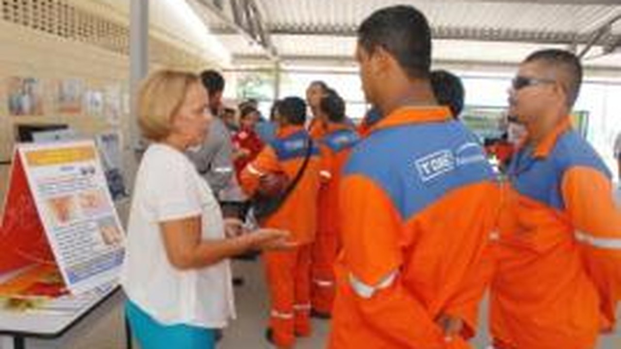 Técnicos da Sesau realizam ações sobre os cuidados da saúde do homem