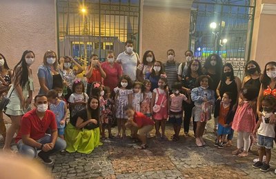 Crianças da educação infantil da Ufal assistem a espetáculo de dança no Teatro Deodoro 