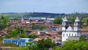 Festa termina com discussão e homem baleado em Maruim