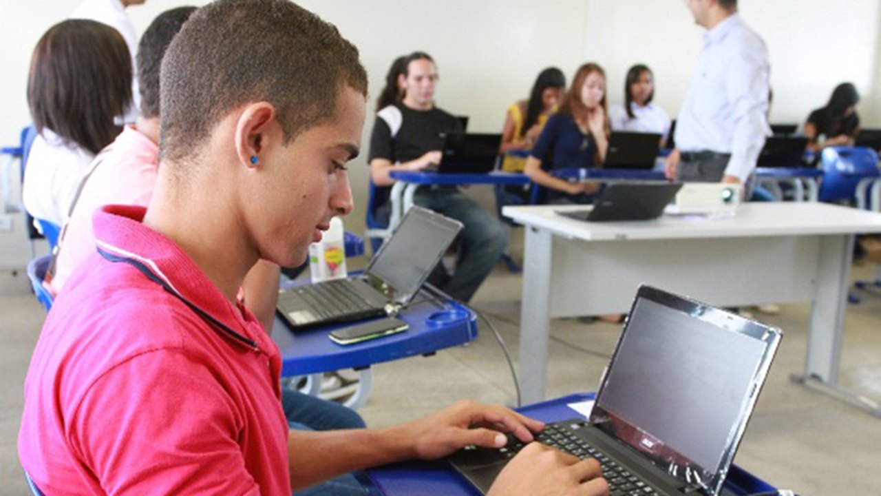 Escolas pré-selecionadas para tempo integral serão anunciadas nesta segunda