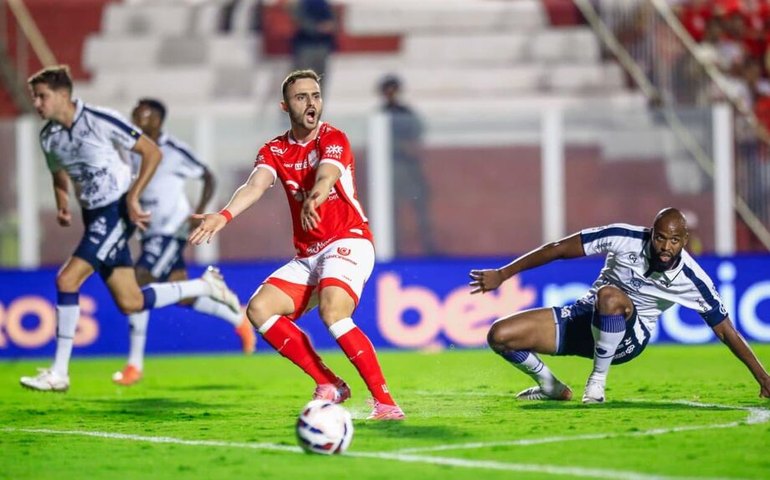 Vila Nova sofre empate do Remo no fim e desperdiça chance de subir na classificação da Série B