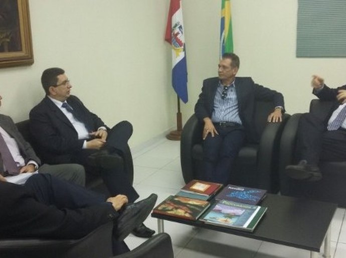 Procurador-geral recebe diretor-presidente do Alagoas Previdência
