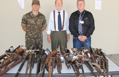 Corregedoria entrega mais 200 armas de fogo ao Exército 