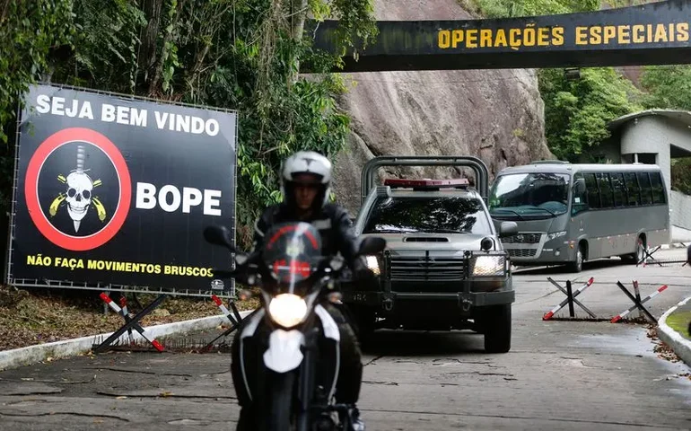 'Continua orando': as últimas palavras do sargento do Bope à esposa antes de morrer em operação no Alemão e na Penha