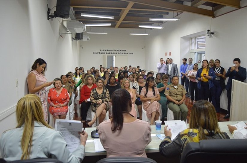 Personalidades femininas são agraciadas com a Comenda Selma Bandeira pela Câmara de Maceió