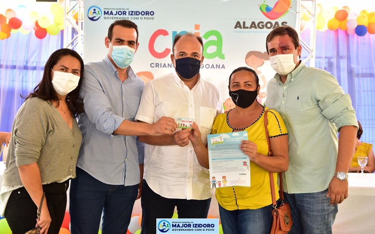 Cartão Cria é lançado em Major Izidoro e deve beneficiar mais de 1.300 pessoas