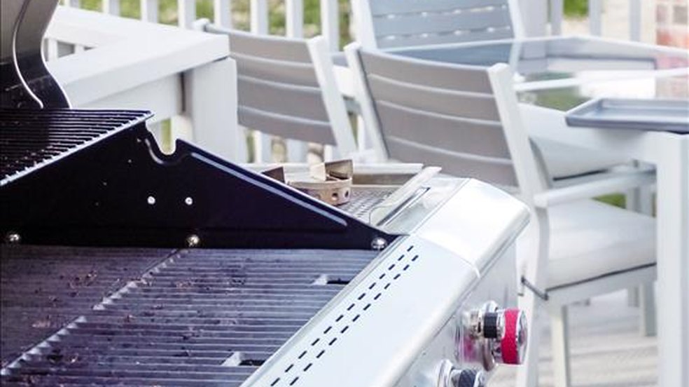 Condomínio indeniza casal impossibilitado de utilizar churrasqueira