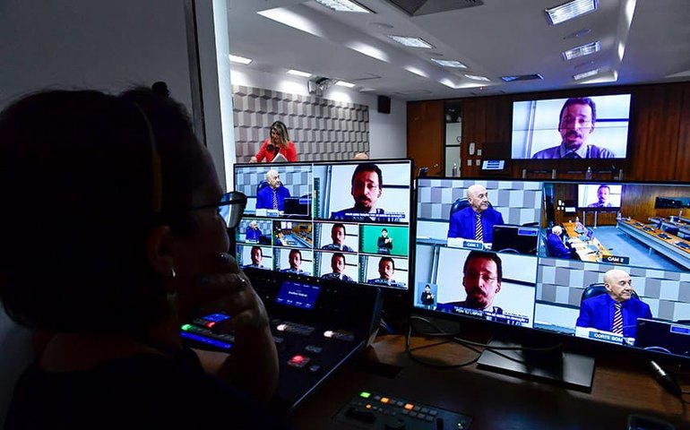 CE debate Lei de Responsabilidade Educacional na quinta-feira