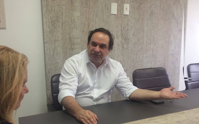 Luciano Barbosa deixa Educação para disputar a Prefeitura de Arapiraca