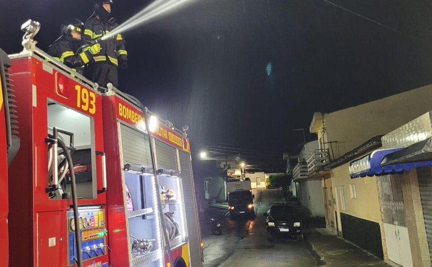 Bombeiros atendem a princípios de incêndio em Paripueira e Japaratinga