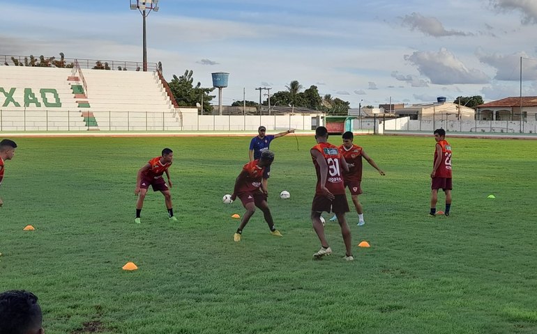 Treino deste sábado define equipe do CSE que decide a vaga na Copa do Brasil contra o Murici