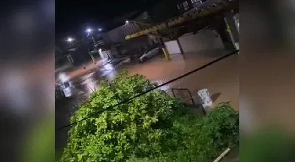 scaledownoutsidefillbackground-1-12