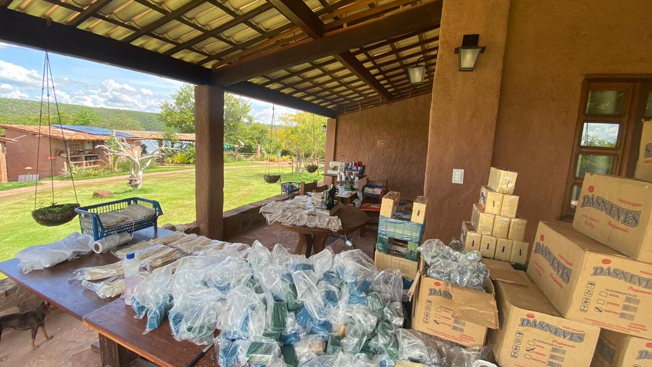 Restaurante Ecológico de Delmiro Gouveia produz máscaras de proteção para doação