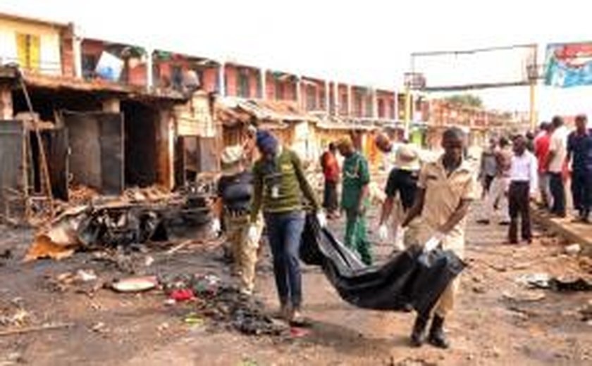 Dezenas de nigerianos e camaroneses são mortos em novos ataques do Boko Haram
