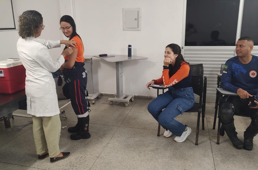 Vacinação contra gripe no Samu reforça proteção dos profissionais de saúde