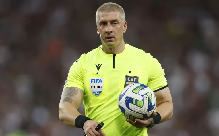 Presidente da Abrafut, formada por árbitros que atuam no Brasileiro, descarta 'greve'; entenda o que há por trás da confusão