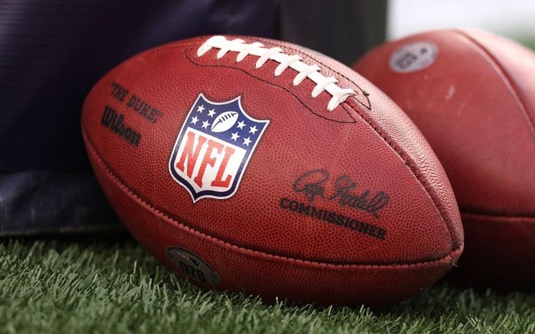 Vice-presidente da NFL revela intenção de fazer mais jogos no Brasil e elogia torcida do Corinthians