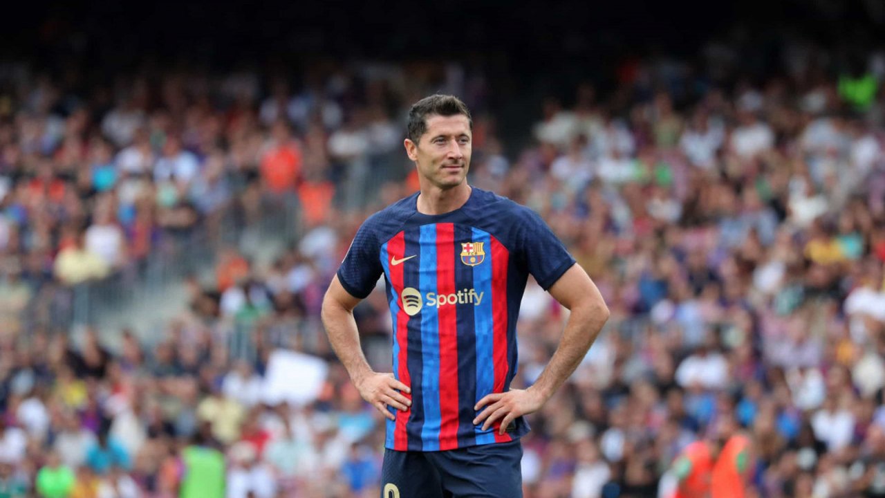 Lewandowski tem recurso negado e vai cumprir 3 jogos de suspensão pelo Barcelona