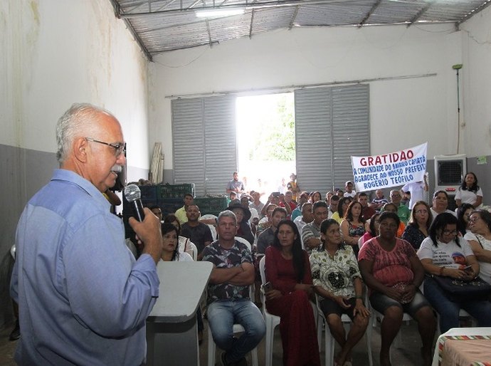 Semana da República: Cacau inaugura mais duas quadras poliesportivas
