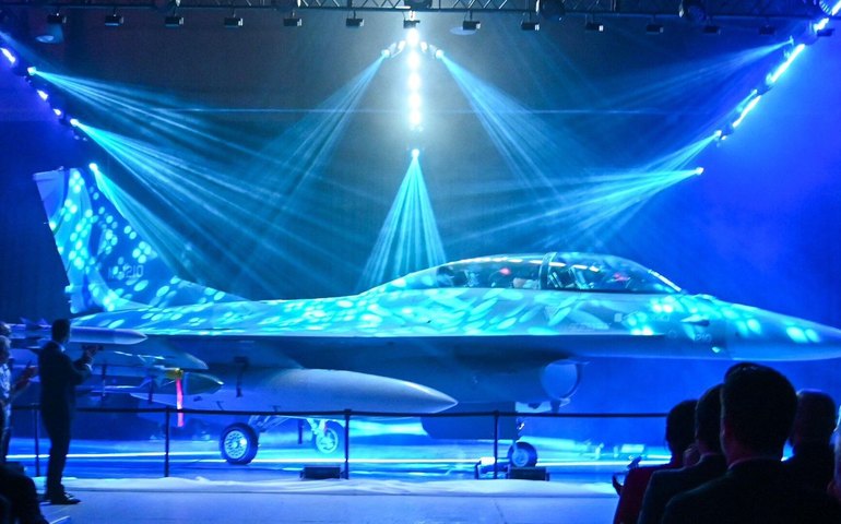 Governo Milei inicia cortes nas Forças Armadas: programa F-16 sai comprometido