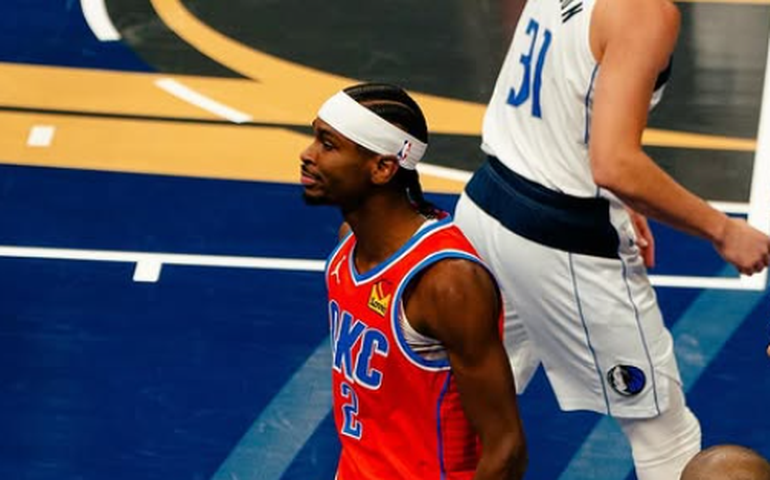 Gilgeous-Alexander marca 52 pontos, mas Thunder perde dos Warriors na NBA