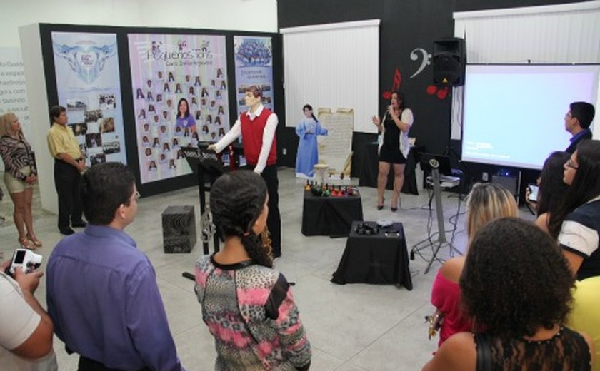 Arapiraca: Museu Zezito Guedes recebe exposição sobre Coral Sons e Dons