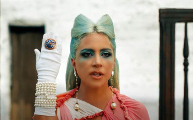 E o Oscar de melhor canção pode ir para… Lady Gaga