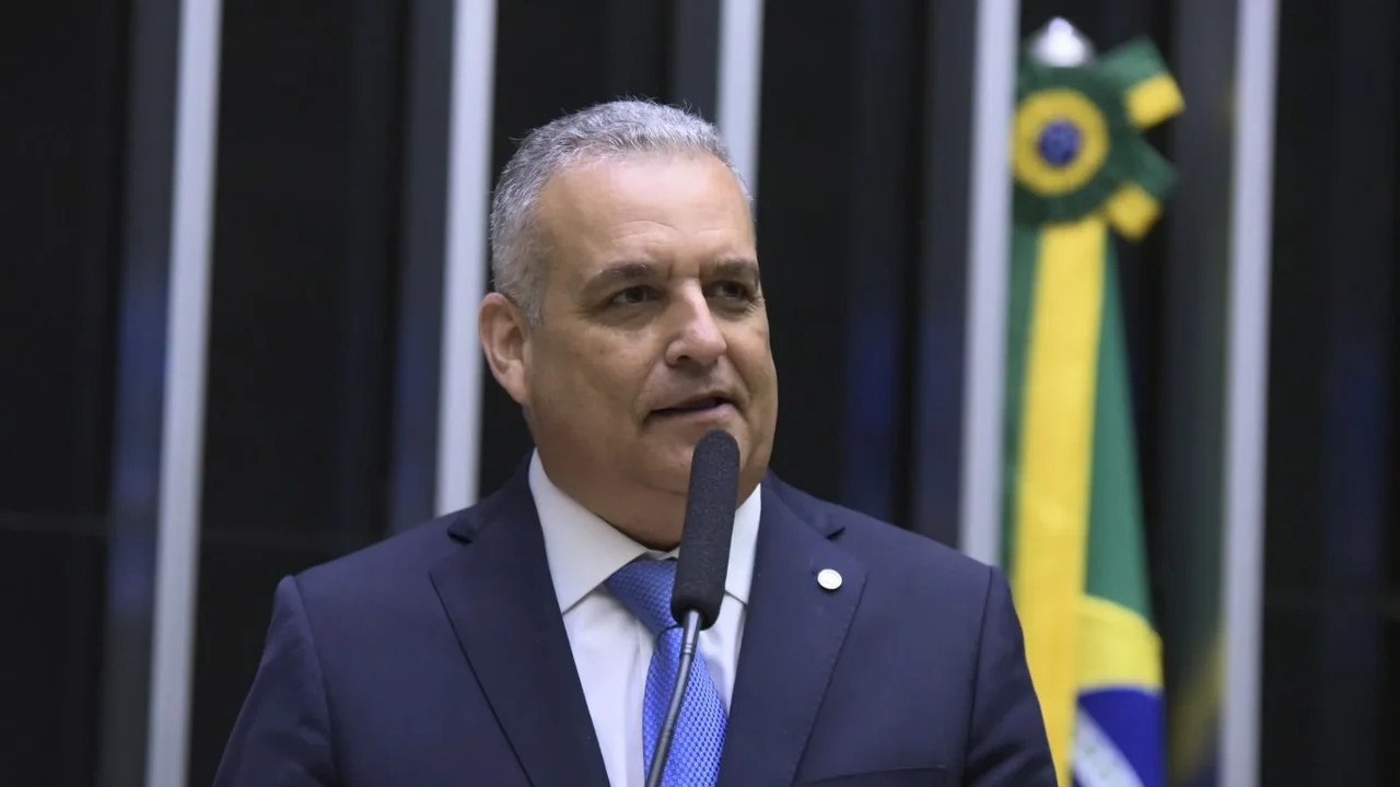Agora é lei: projeto relatado por Alfredo Gaspar endurece penas para roubo, furto, receptação e golpes virtuais