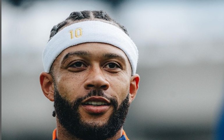 De trauma familiar a cantor de rap; veja curiosidades sobre Memphis Depay, novo reforço do Corinthians 
