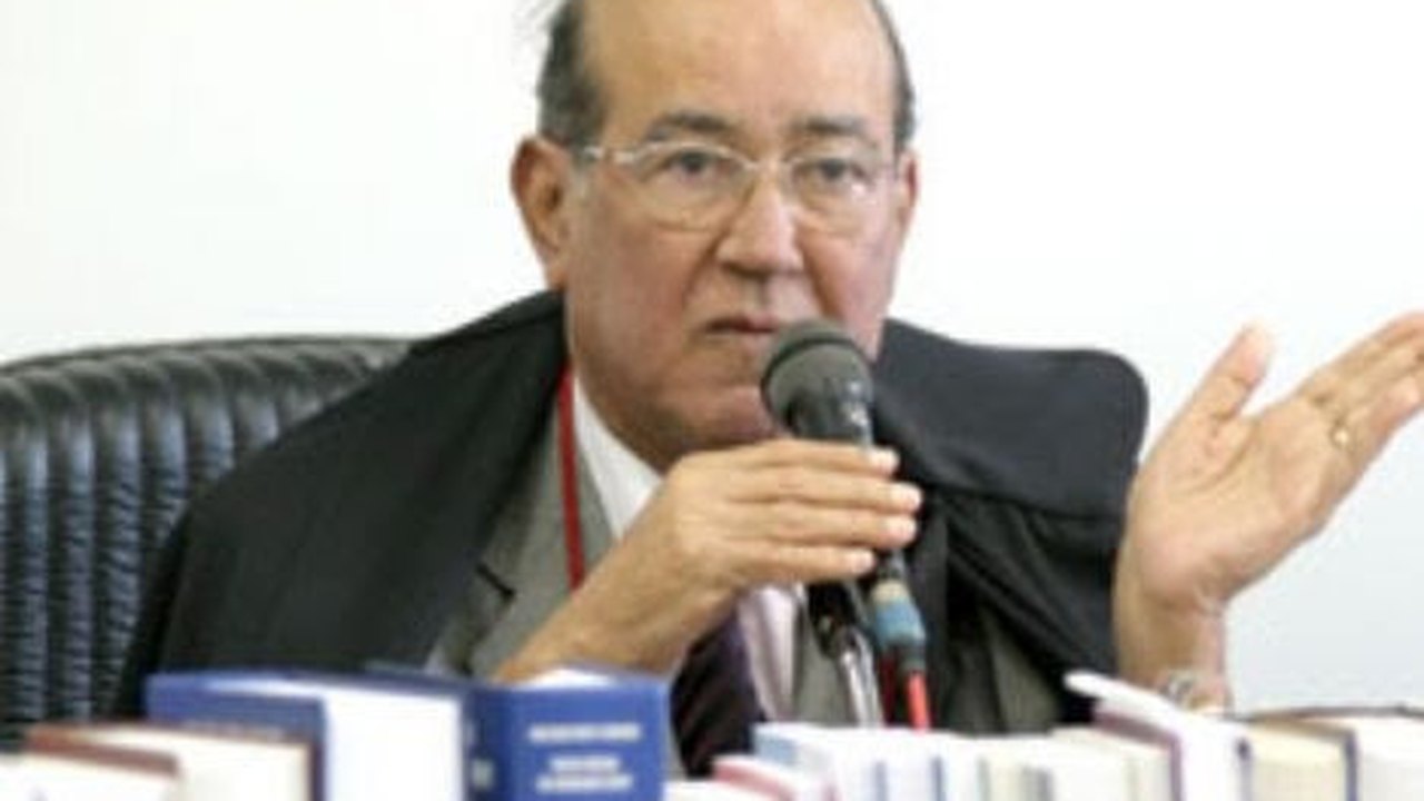 LUTO: OAB lamenta morte de desembargador Fernando Tourinho