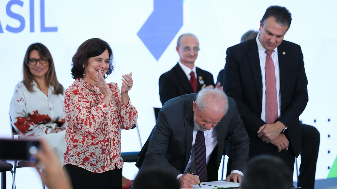 Mais Médicos dará incentivo de até R$ 120 mil para áreas vulneráveis
