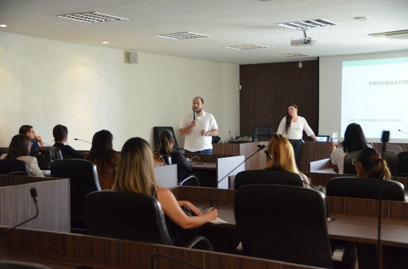 Janeiro Branco: palestras na OAB desmistificam temática da saúde emocional