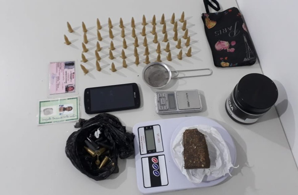 Materiais apreendidos pela polícia