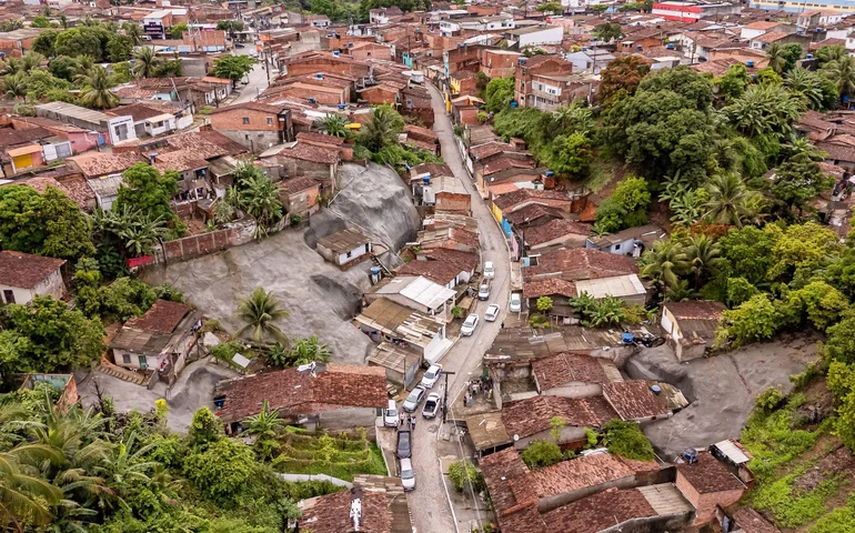 Mutirão em Maceió: Moradores do Jacintinho já podem emitir documentos gratuitos a partir desta segunda (13)