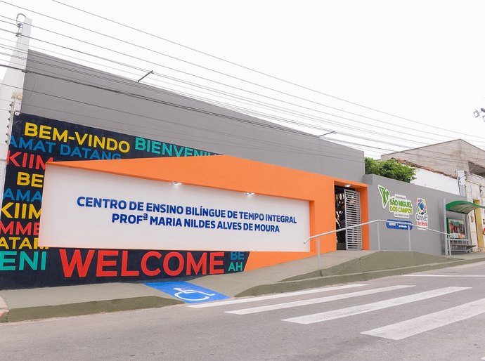 Primeira Escola Bilíngue de São Miguel dos Campos foi inaugurada nesta quinta-feira