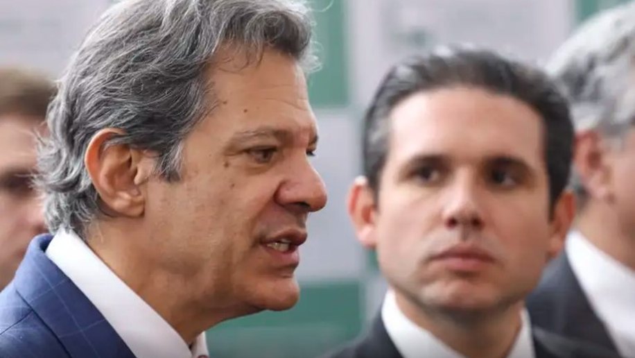 Congresso sobe o tom das conversas com o Planalto após crise do IOF