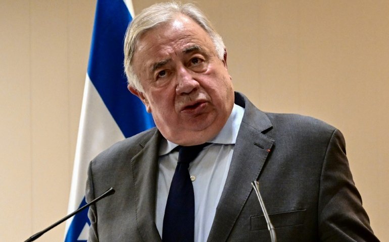 Presidente do Senado francês se opõe a incluir o aborto na Constituição