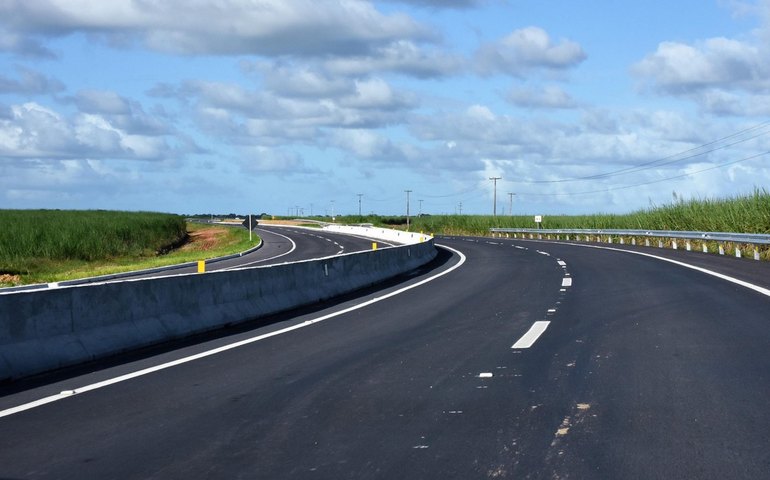 Governo Federal vai recuperar a AL-220, enquanto BR 101 estiver passando por obras