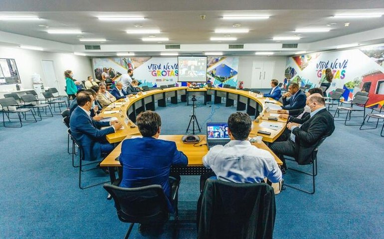 Governo de Alagoas garante R$ 208 milhões de incentivos fiscais para empresas