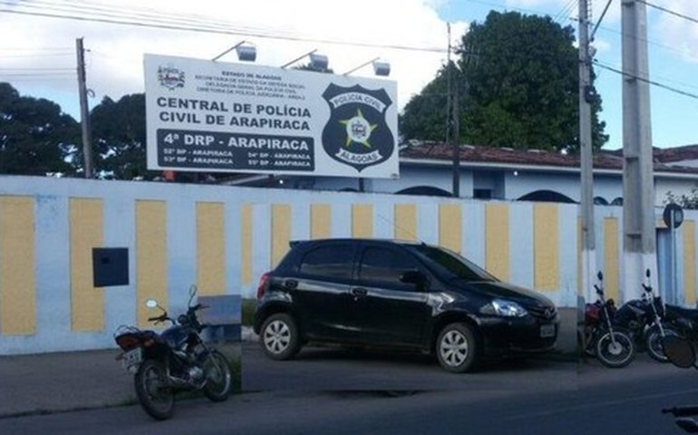 Celas estão superlotadas na Central da PC em Arapiraca