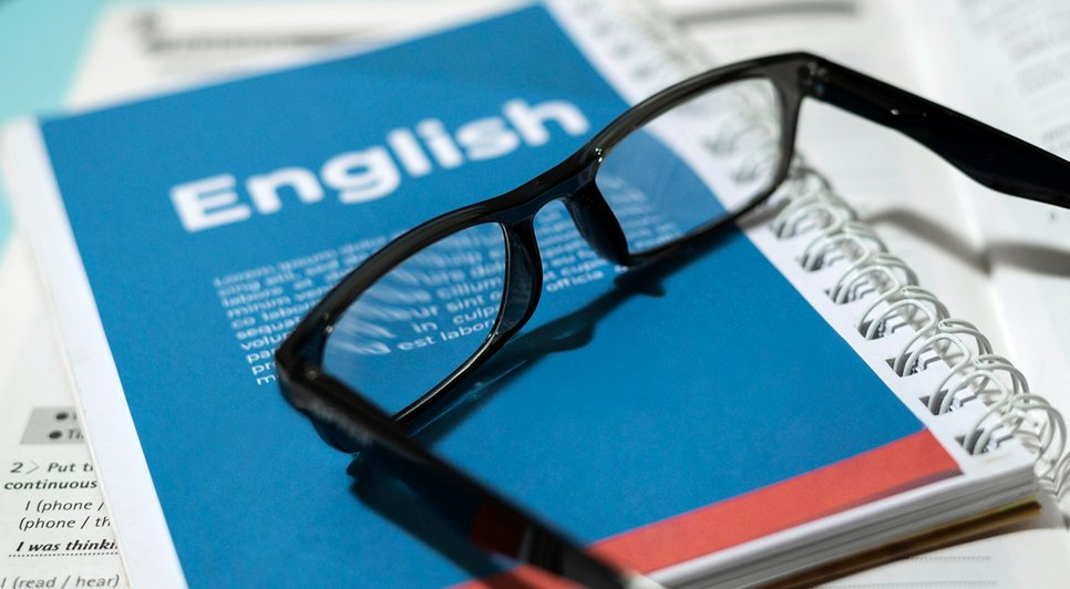 Instituto abre inscrições para cursos gratuitos de Libras e Inglês em Aracaju; saiba como fazer