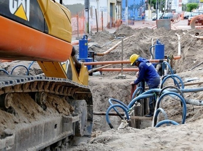 Obras de esgotamento sanitário são prioritárias para o Governo do Estado