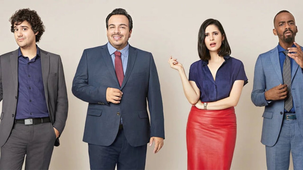 ‘O Método Grönholm’ volta com pegada mais crítica, mas sem desprezar o humor