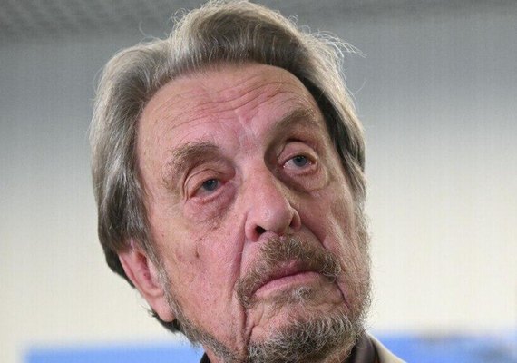 'Bicho-papão para controlar o povo': pai de Musk zomba da 'ameaça russa' criada pela OTAN