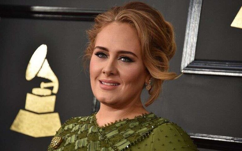 Adele se separa de Simon Konecki