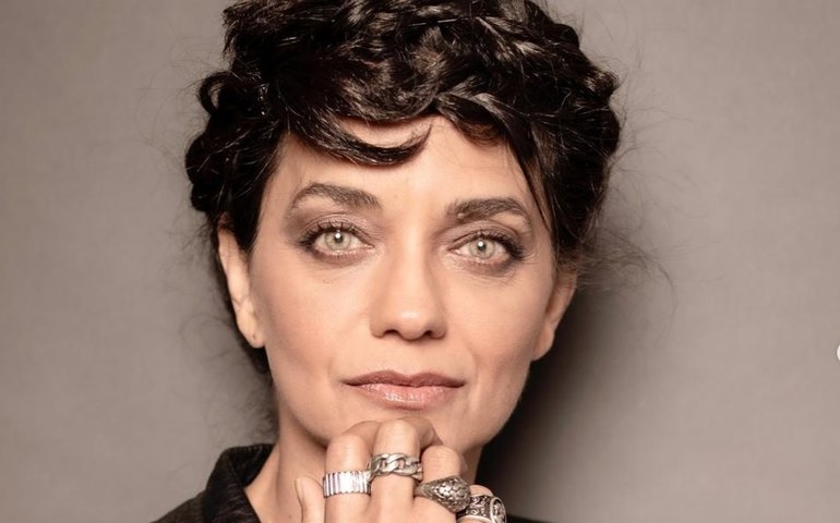 Mãe adotiva em 'Renascer', Ana Cecília Costa revela por que não teve filhos: 'Nunca foi imprescindível para que eu fosse feliz'