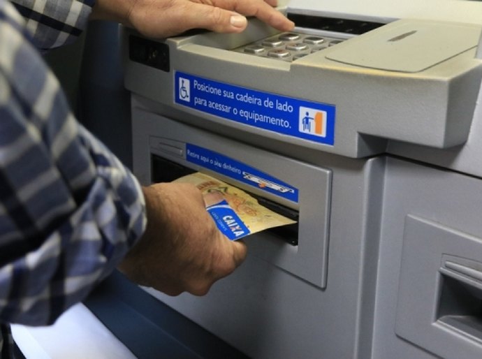 Salários de outubro começam a ser liberados a partir desta sexta, 11