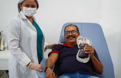 Hemoal realiza coleta externa de sangue em colégio de Maceió nesta quarta 