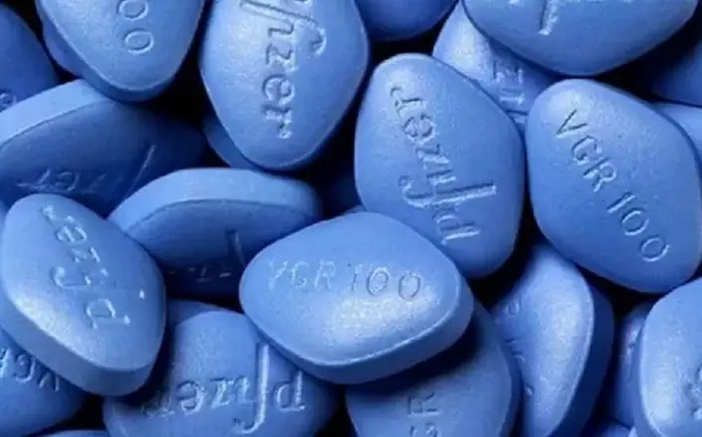 Defesa terá de explicar compra de 35 mil comprimidos de Viagra às Forças Armadas
